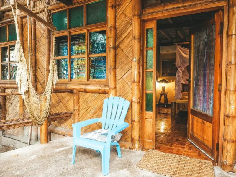 Balsa Surf Camp by Rotamundos