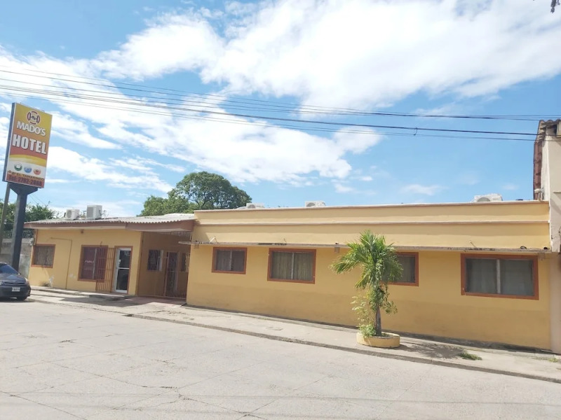 Mados Hotel Tamarindo