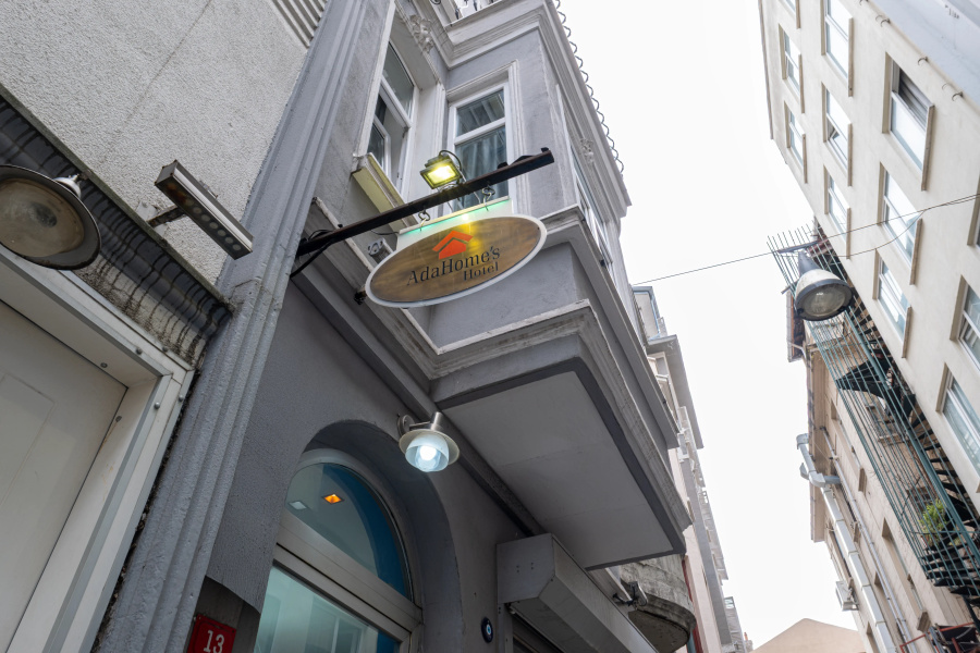 Forbes Suites