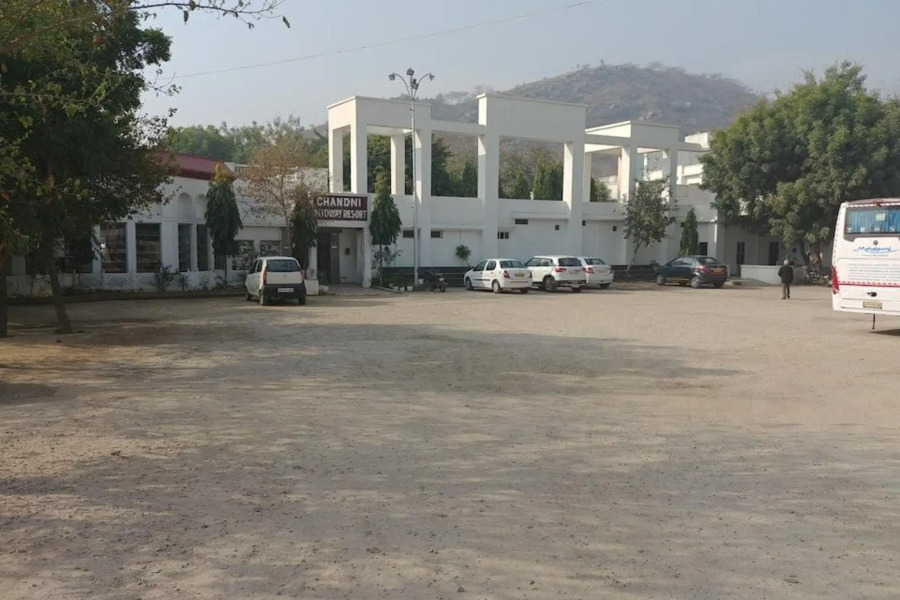 Chandni Midway Resort