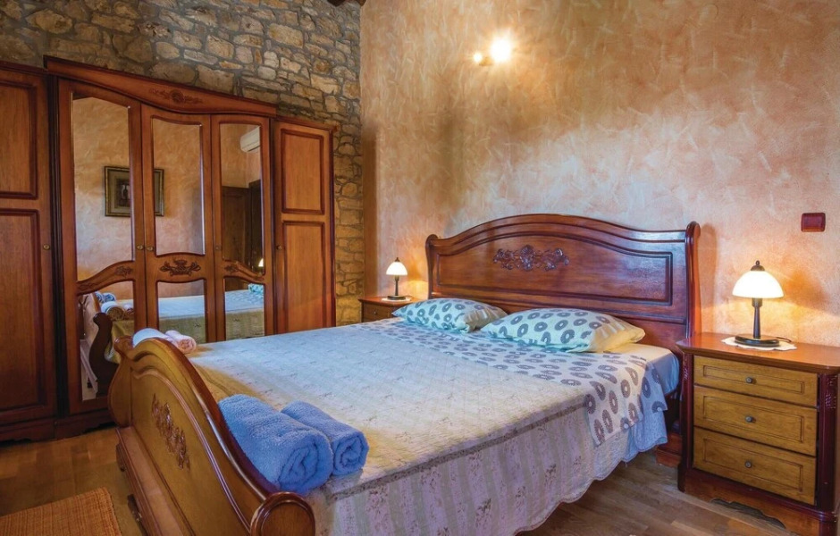 Stunning Home in Vrsar With Wifi and 3 Bedrooms