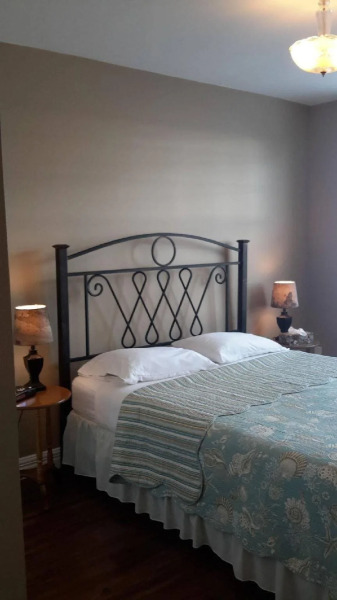 Eddie James Harbour Cottage