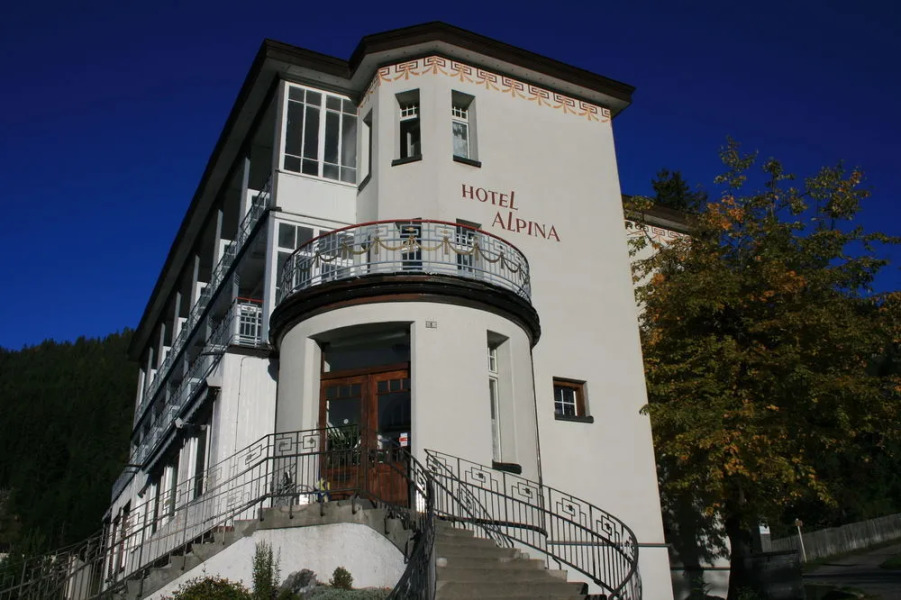 Hotel Alpina