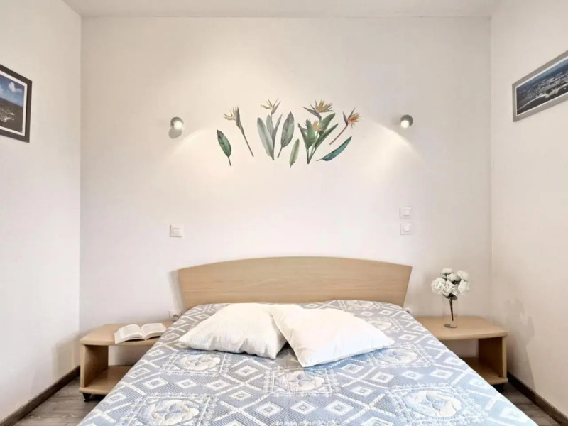 Holiday Home La Roseraie - KRB100