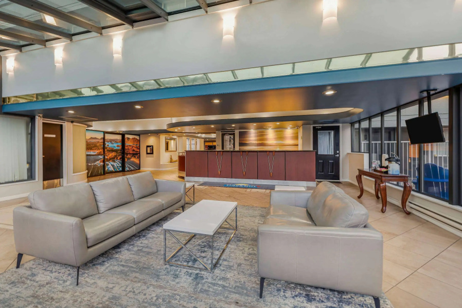 Days Inn by Wyndham Victoria On The Harbour