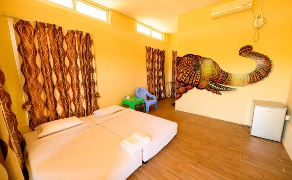 Lover View Pool Bar & Bungalows