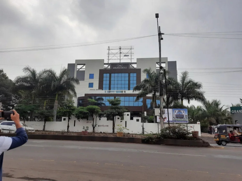 Grand Sarovar Portico