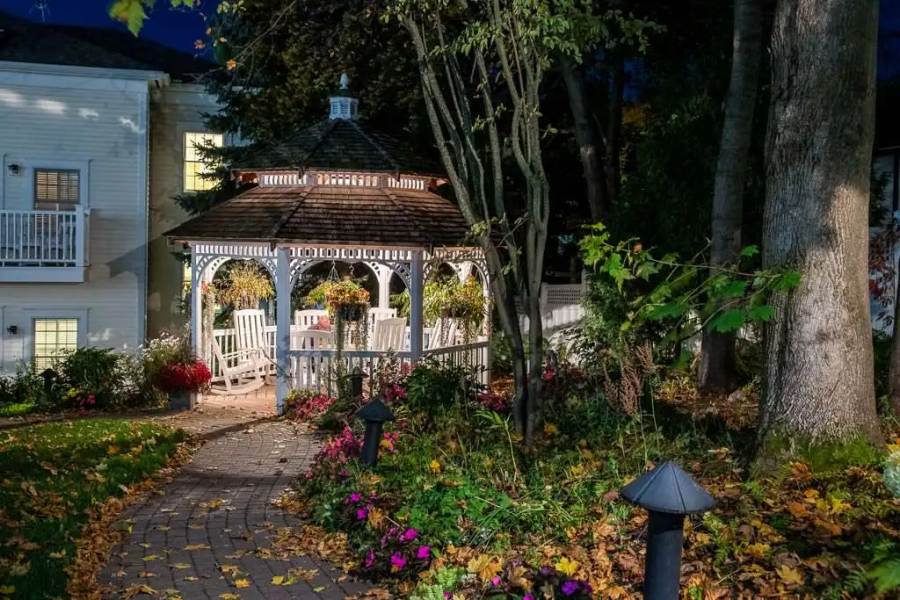 Harbour View Inn