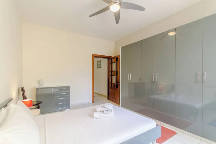 Well Located Townhouse & Courtyard Kalka