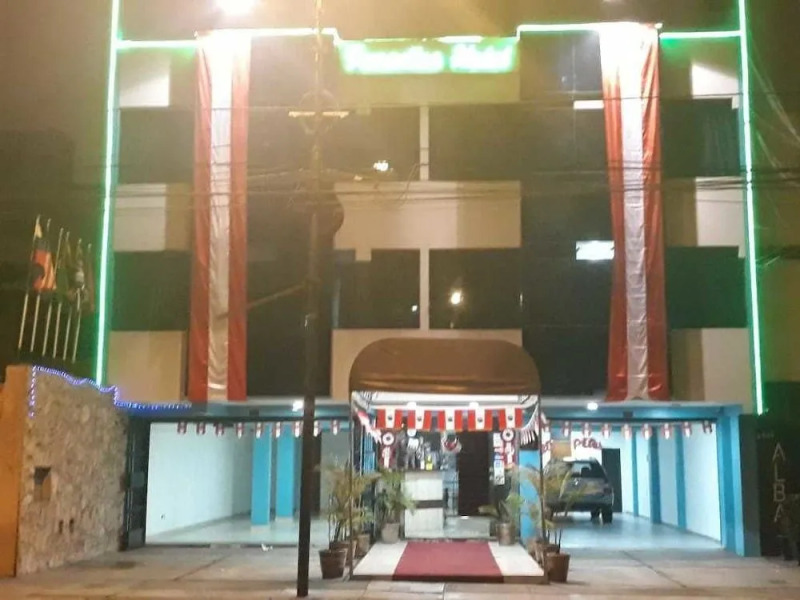 Paradise Hotel Benavides