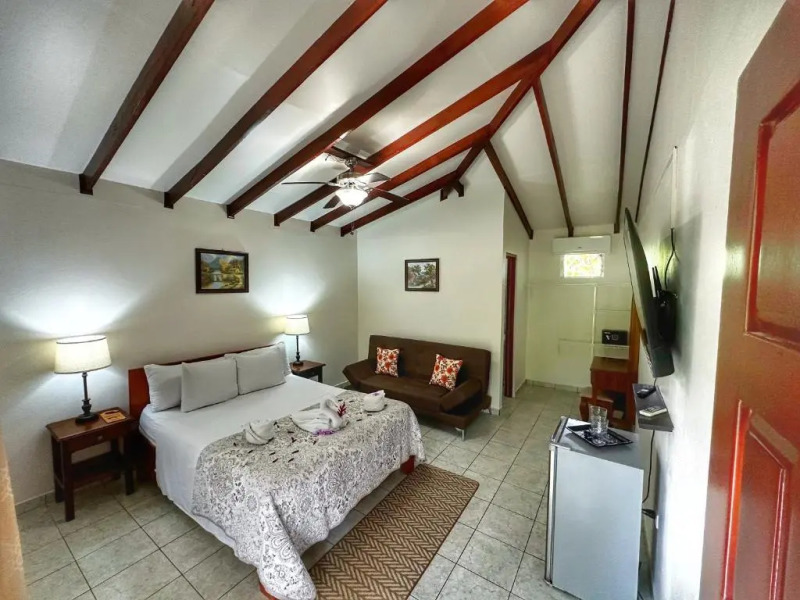 Loma Real Hotel & Hotsprings