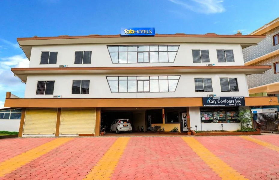 FabHotel City Comforts Inn