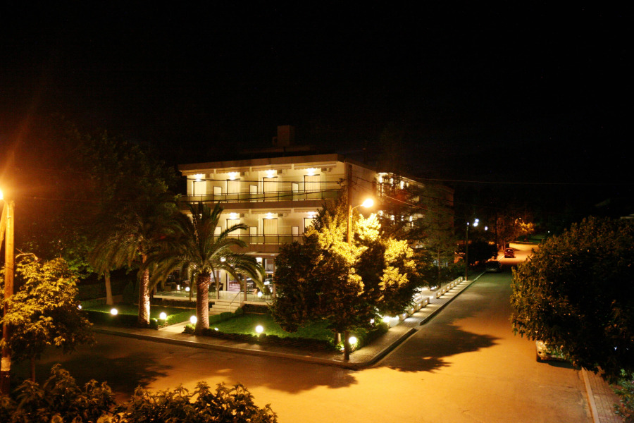 Alexakis Hotel & Spa