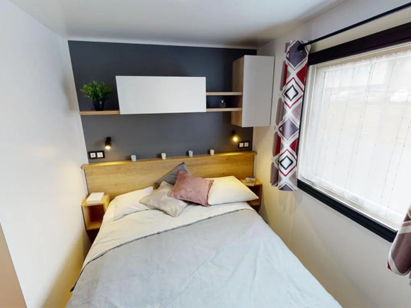 MH, 3 Ch, 43m2, climatisé, avec terrasse fermée de 18m2, super équipé, parc aquatique, draps, linge de maison inclus