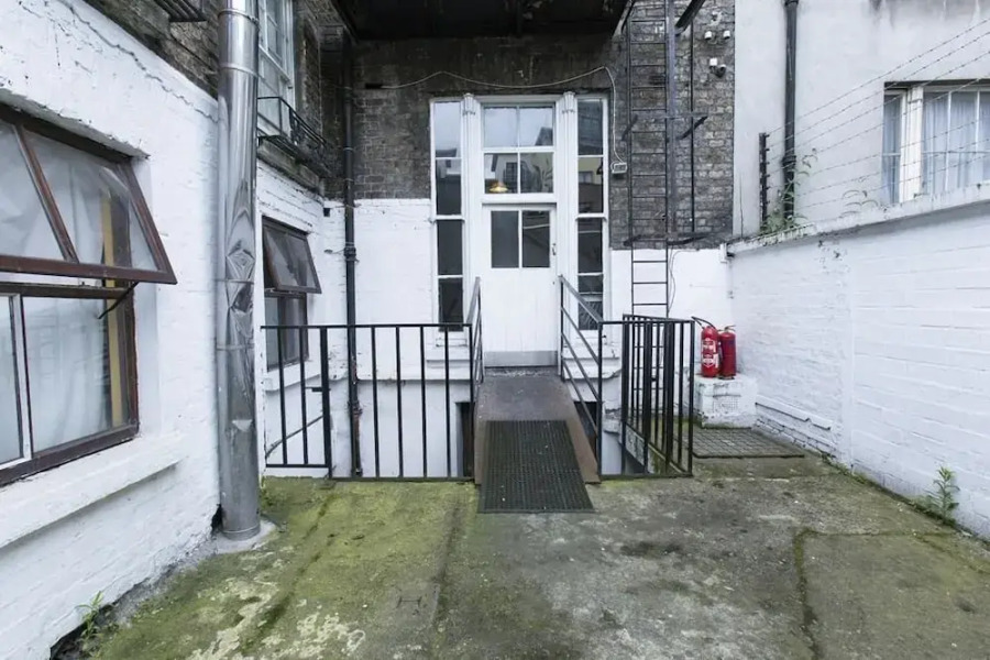 Backpackers D1Hostel