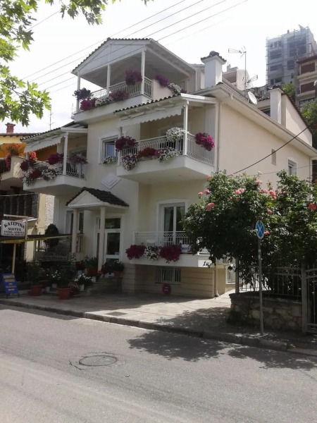 Katerina Rooms & Suites