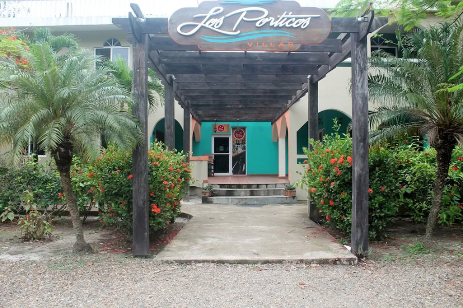 Los Porticos Villas