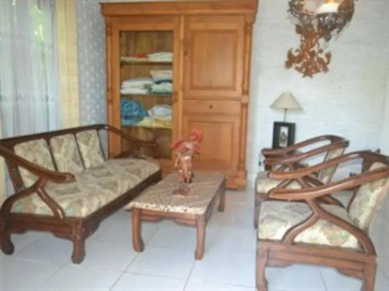 Sembiran Private Guest House