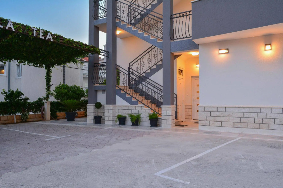 Luxury Apartments Villa Tea