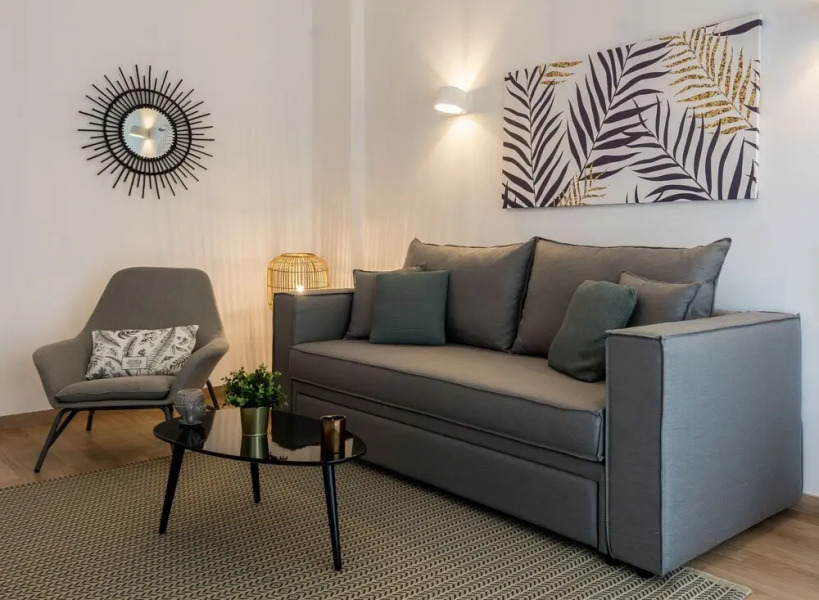 Mouson, Bright apartment next to the Sea