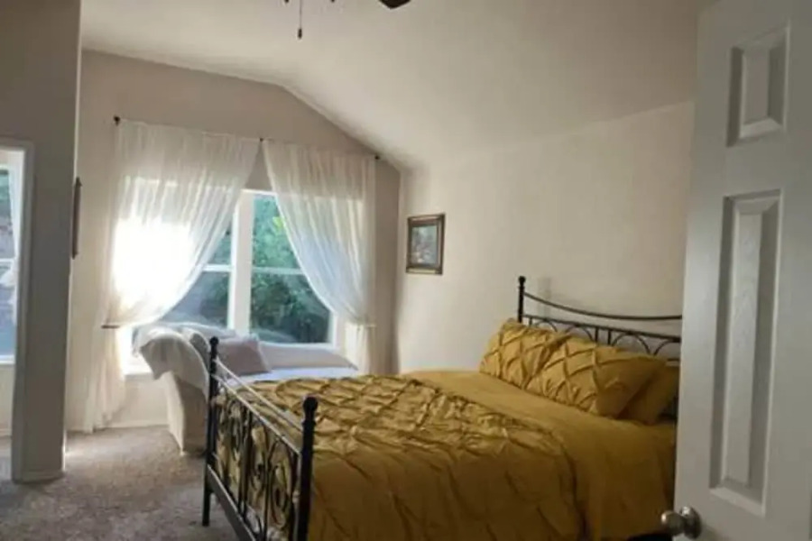 Dream Dust Drive When East Meets West