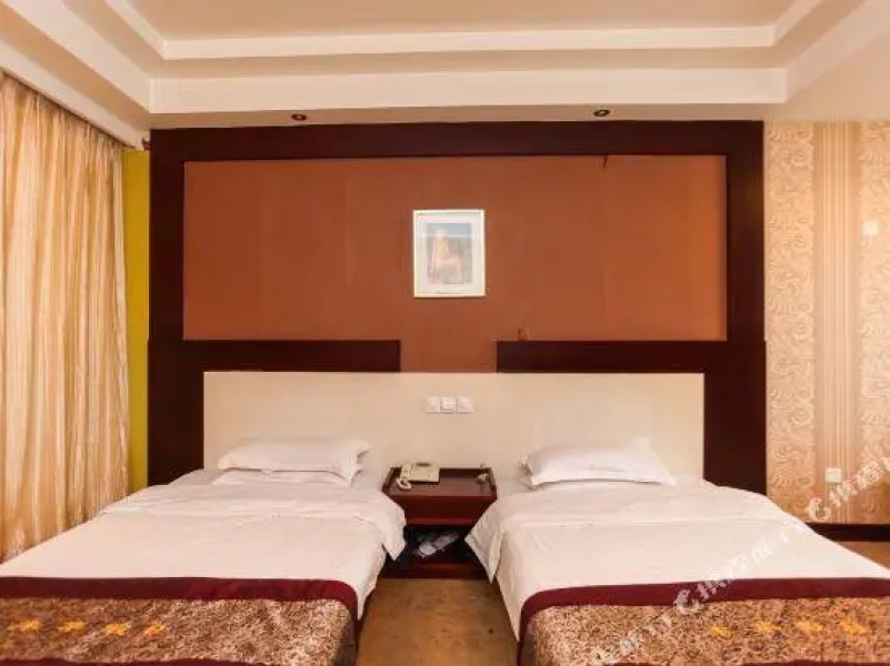 Fenghua Holiday Hotel