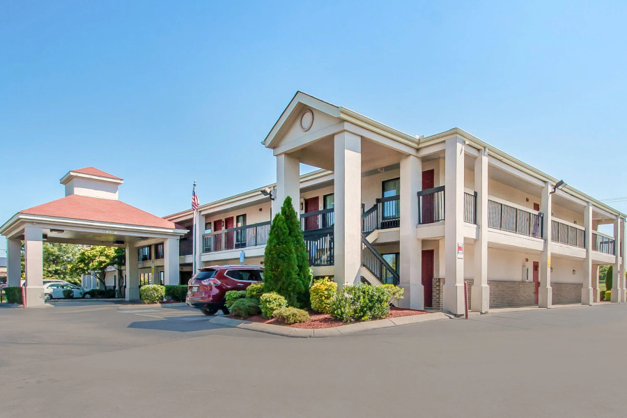Econo Lodge Inn & Suites Murfreesboro Shopping District
