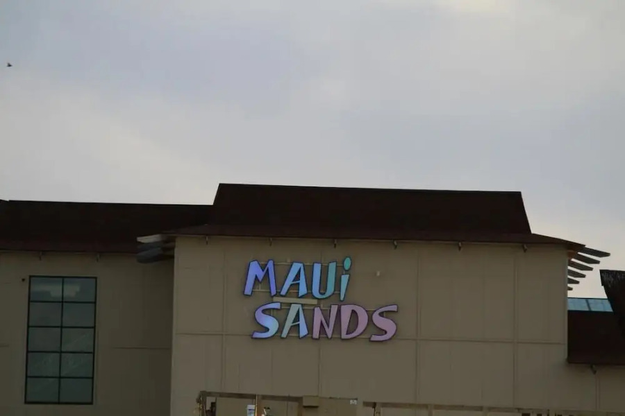 Maui Sands Resort & Indoor Water Park