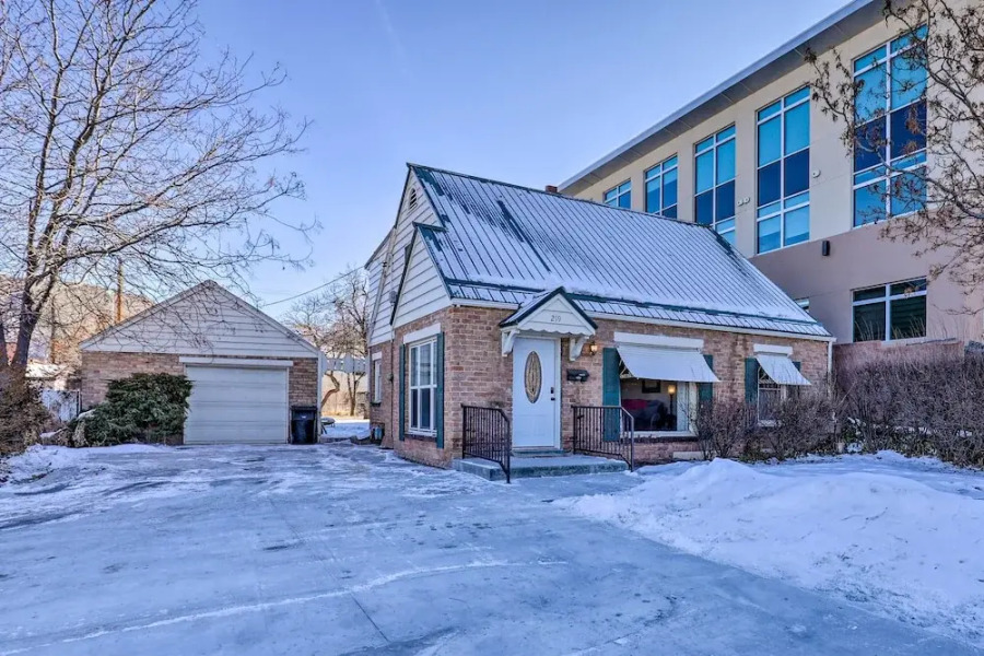 Downtown Cedar City House < 1/2 Mi to SUU Campus!