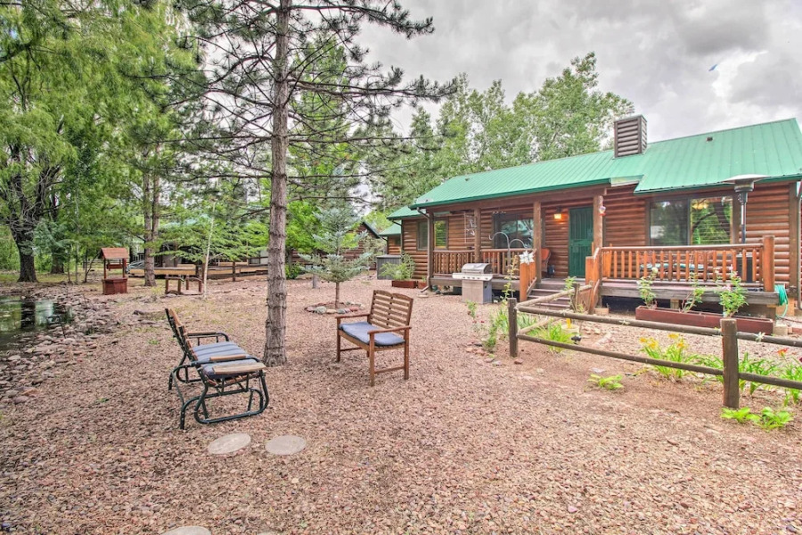 3 Mi to Trails: Woodsy Retreat in Overgaard!