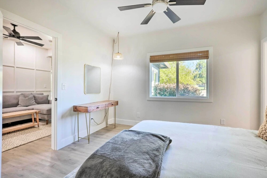 Boho-chic Folsom Retreat: Walkable Location!