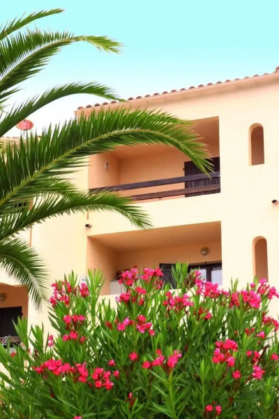 La Liscia e Villa Ange Canale