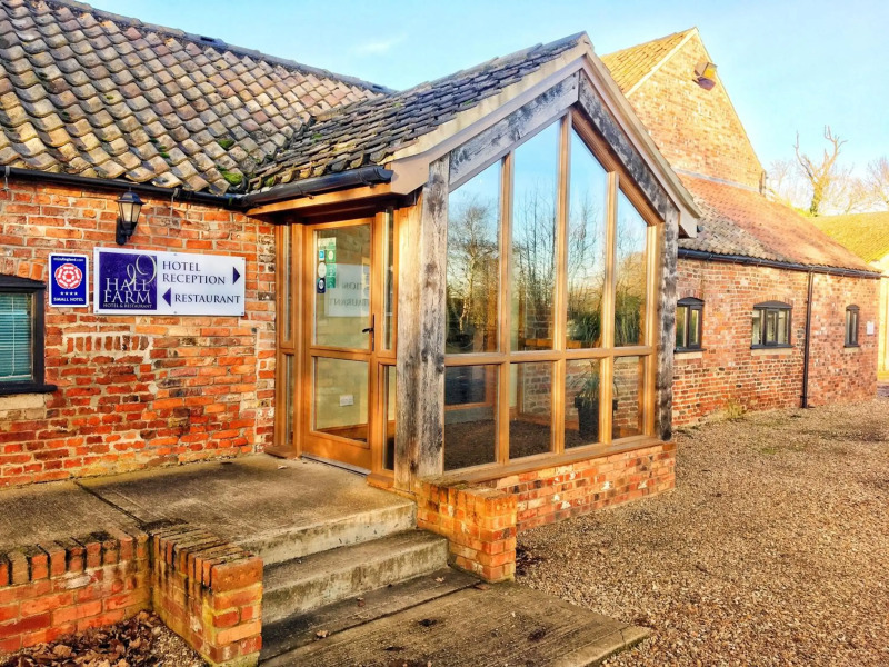 Hall Farm Hotel & Restaurant