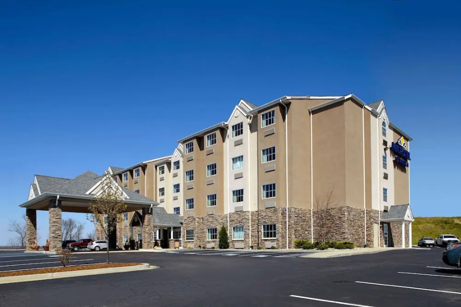 Microtel Inn and Suites by Wyndham Triadelphia