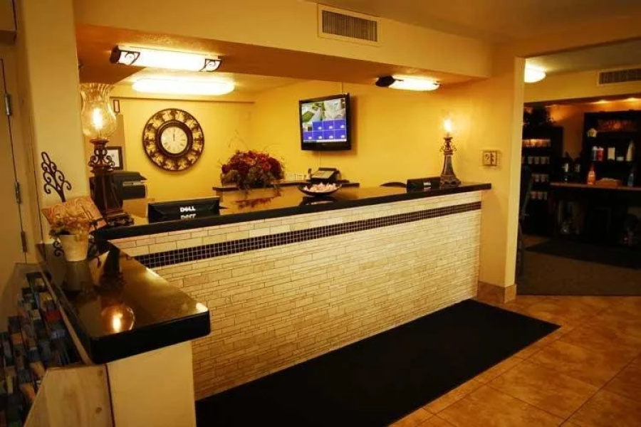 Affordable Inns Denver West