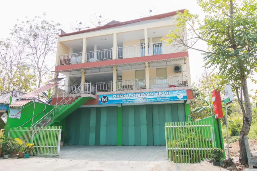 OYO 946 Penginapan Menara Megah Syariah