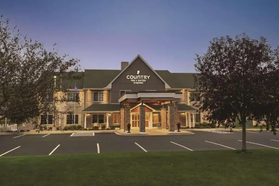 Country Inn And Suites Willmar