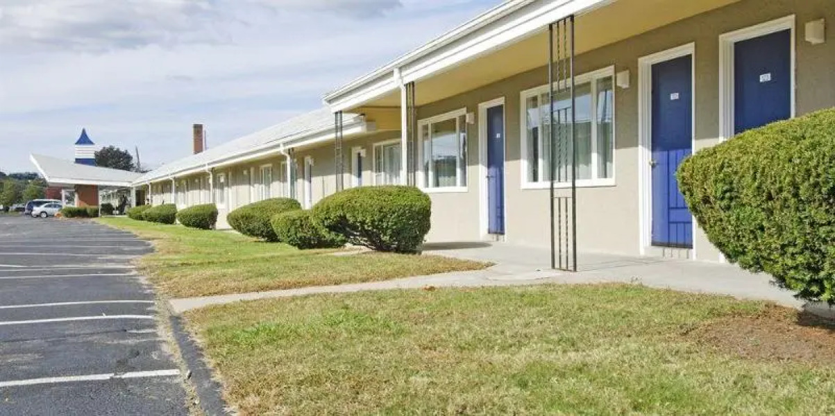 Monticello Inn Framingham