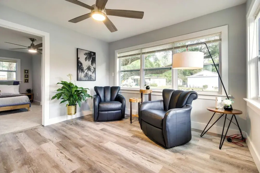 Dtwn Winter Garden Home: 12 Mi to Disney!