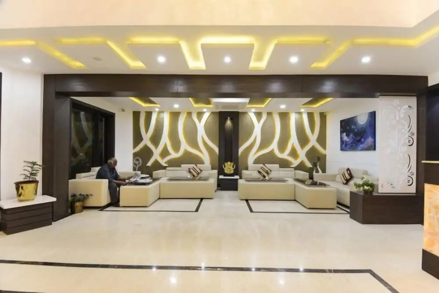 Hotel Heaven Resorts