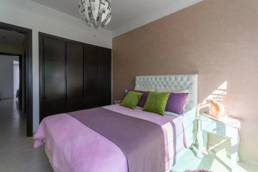 Superbe appartement avec piscine à Harhoura Témara