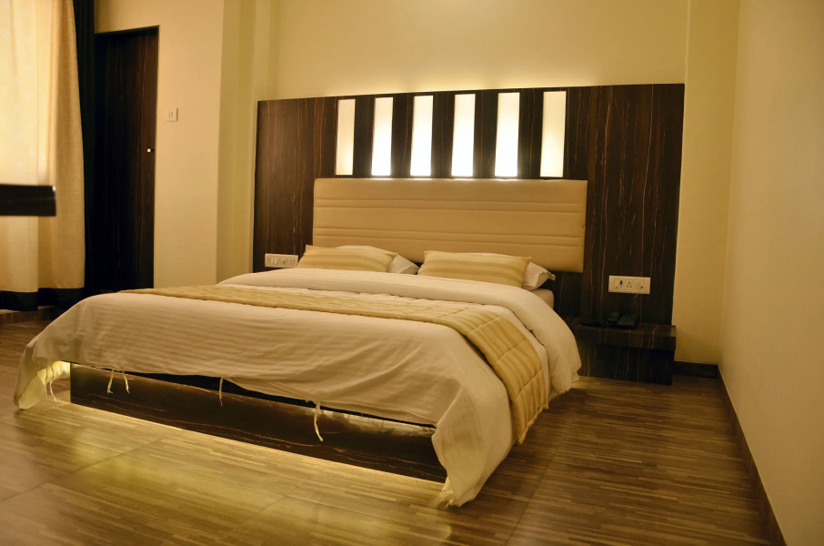 Hotel Alka Residency