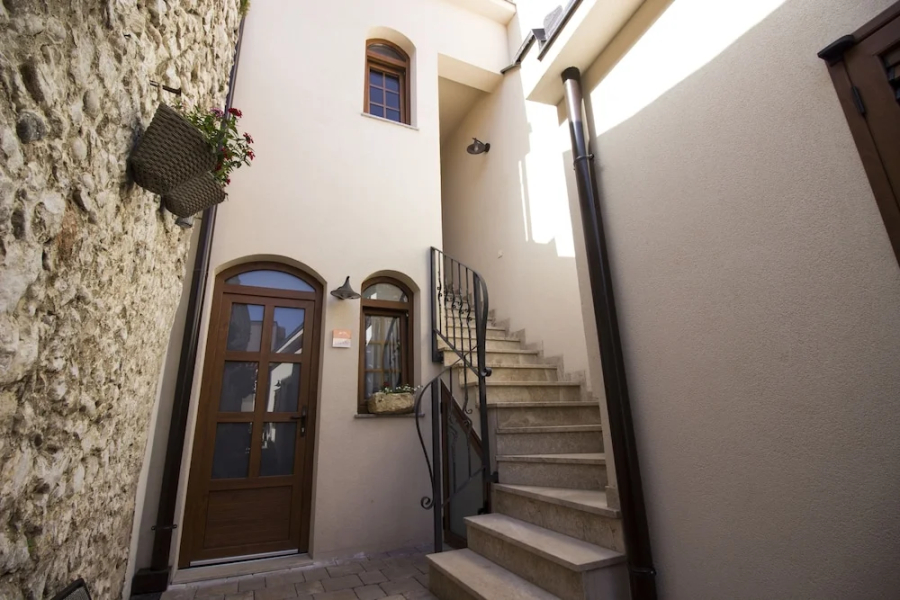 Villa Divani
