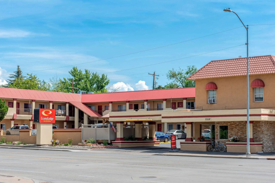 Econo Lodge  Inn & Suites Durango