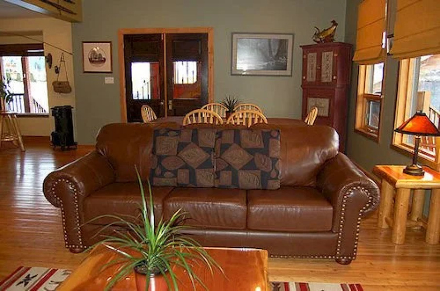 Fernie Tightlines Lodge