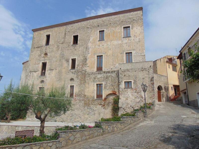 The Lemon Tree House