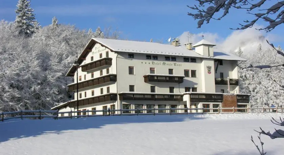 Hotel Monte Rust
