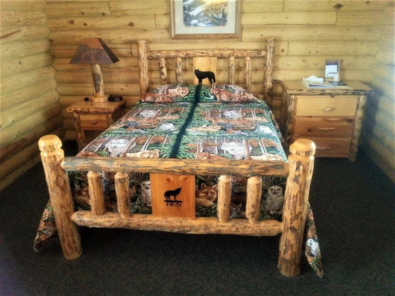 Wolf Den Log Cabin Motel and RV Park