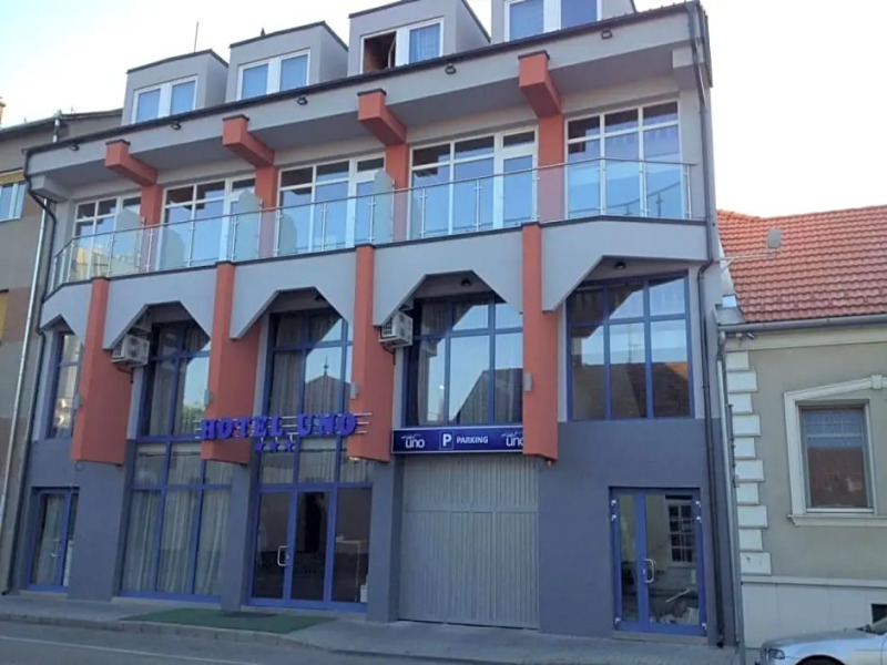 Hotel Uno