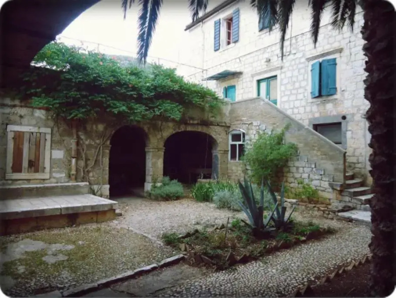 Lula Apartment